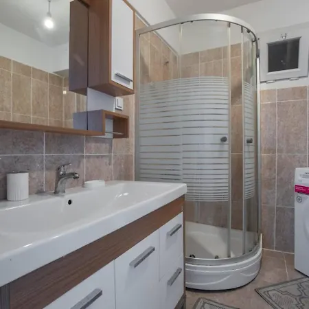 Modern 2br Apt In The Hearth Of The Apartment Istanbul