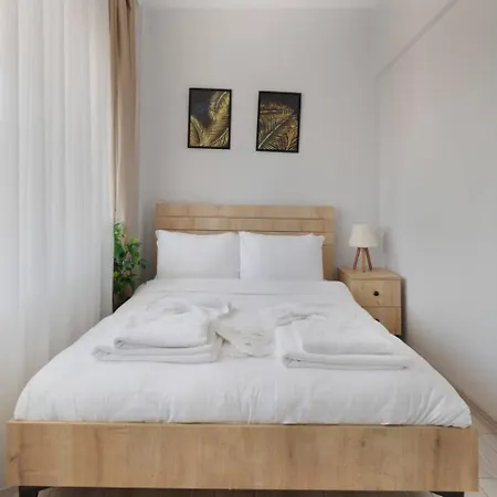 Apartment Modern 2br Apt In The Hearth Of The